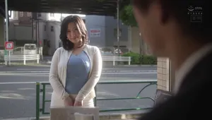 Chồng yếu không làm lên đỉnh, người vợ lên mạng tìm trai trẻ đụ khỏe